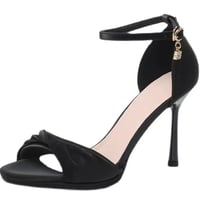 Black stiletto heel with twisted heel 